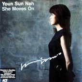 9집 - She Moves On [Limited Edition] [With Autograph] [친필싸인 한정반]